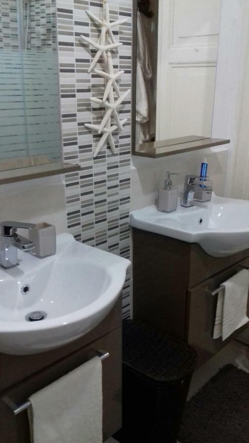 Marina'S House Bed & Breakfast La Spezia Bagian luar foto